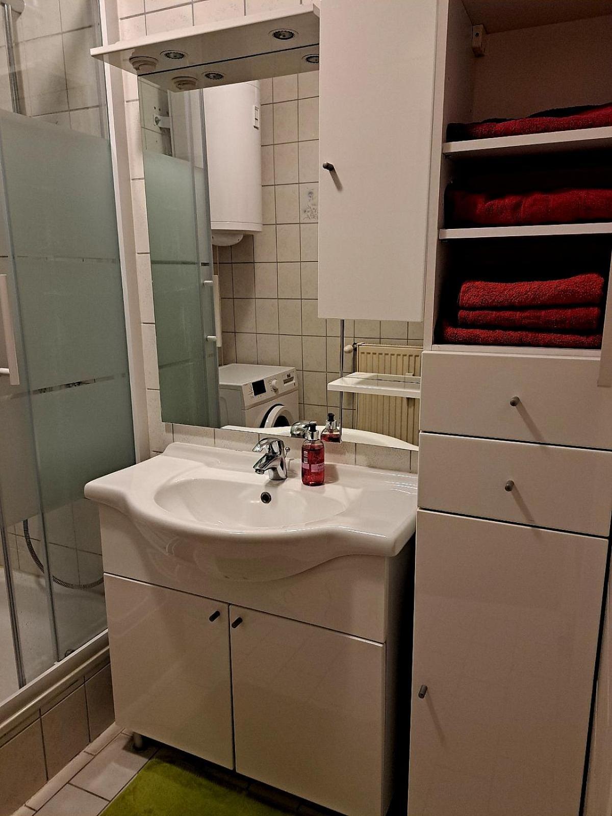 Отель Rentcenter79_2 Санкт-Михель-ин-Оберстайермарк Номер фото